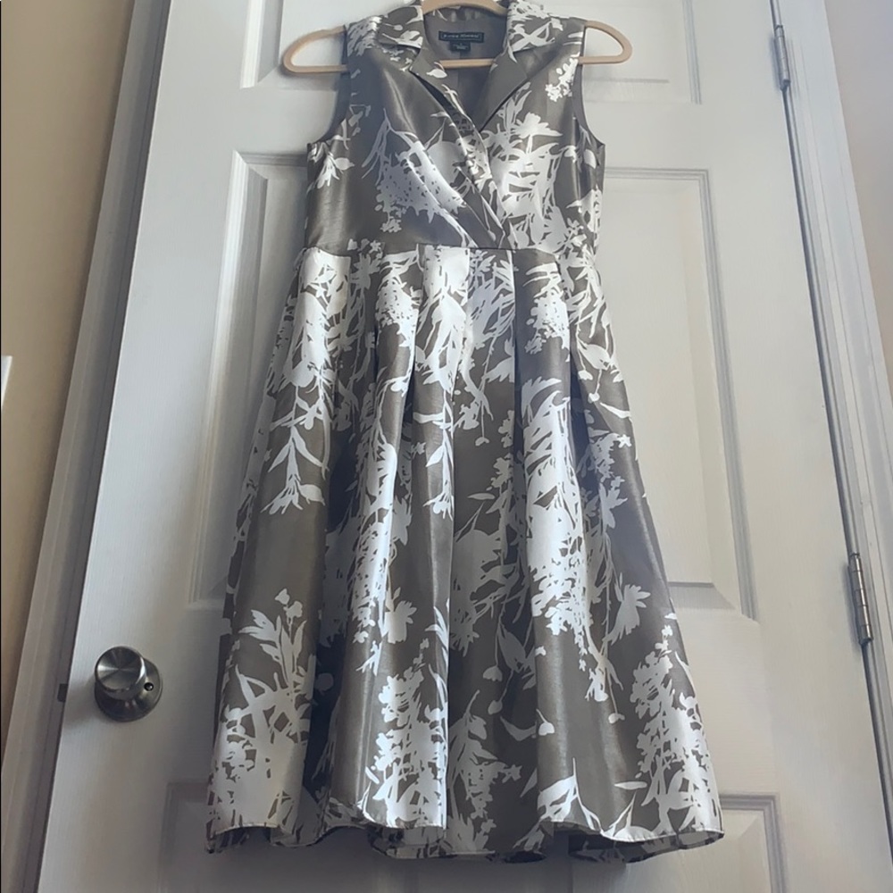 Taupe green colored Skater dress w/cream flowers